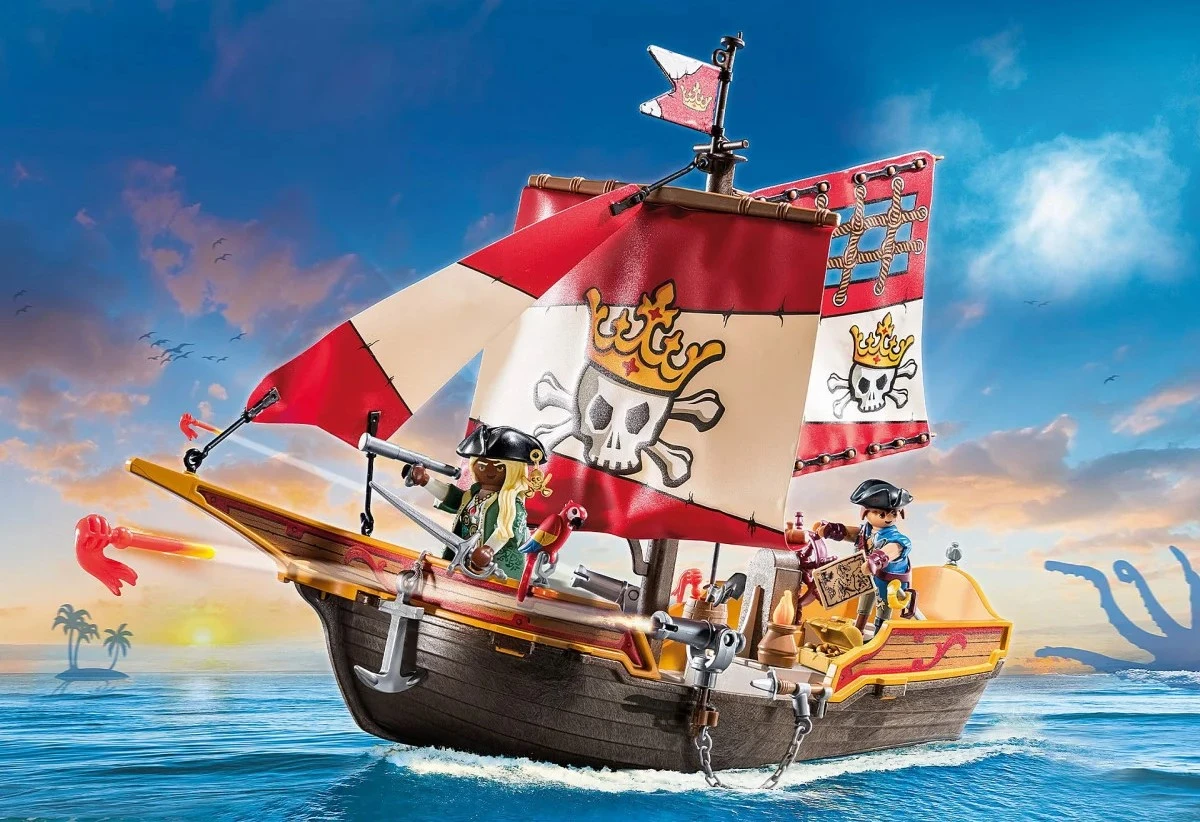 Playmobil de un barco pirata con piratas
